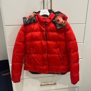 Moncler puffed woman jacket!!!
